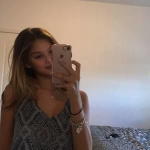 Meet your Posher, Lauren